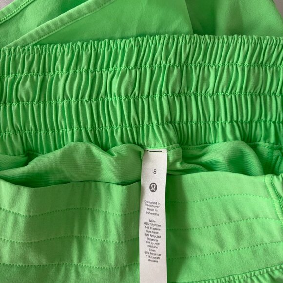 Lululemon Hotty Hot Shorts - Picture 3 of 3